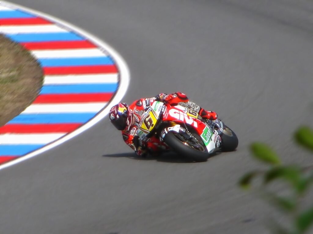 motorcycle racing